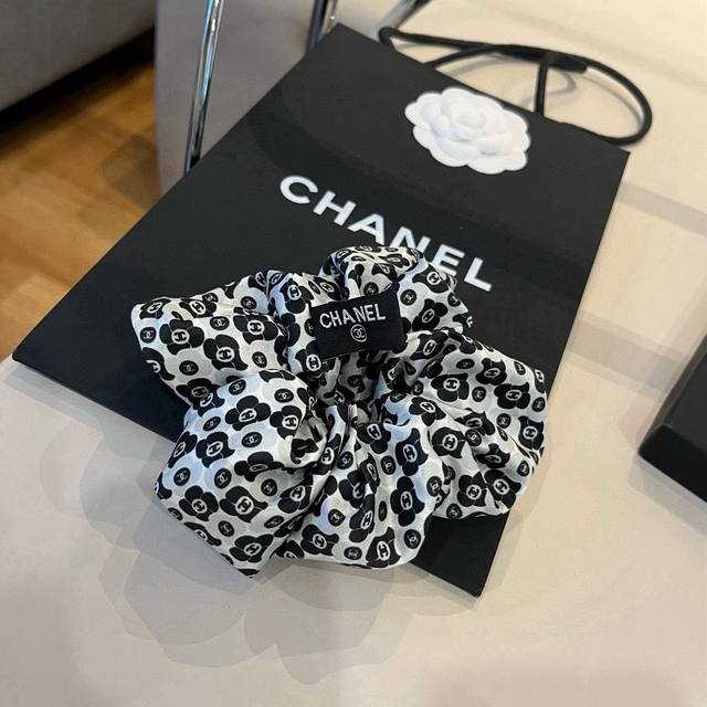 Chanel new hair band