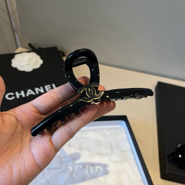 Chanel hairpin