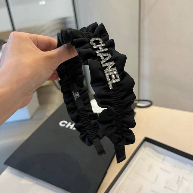 Chanel new headband