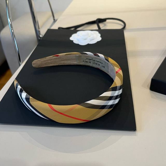 Burberry new headband