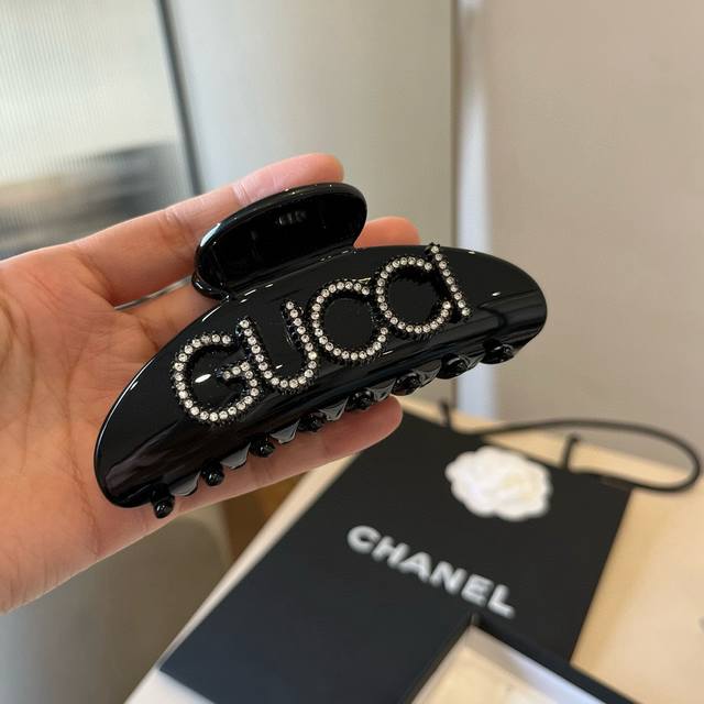 Gucci new style grab clip