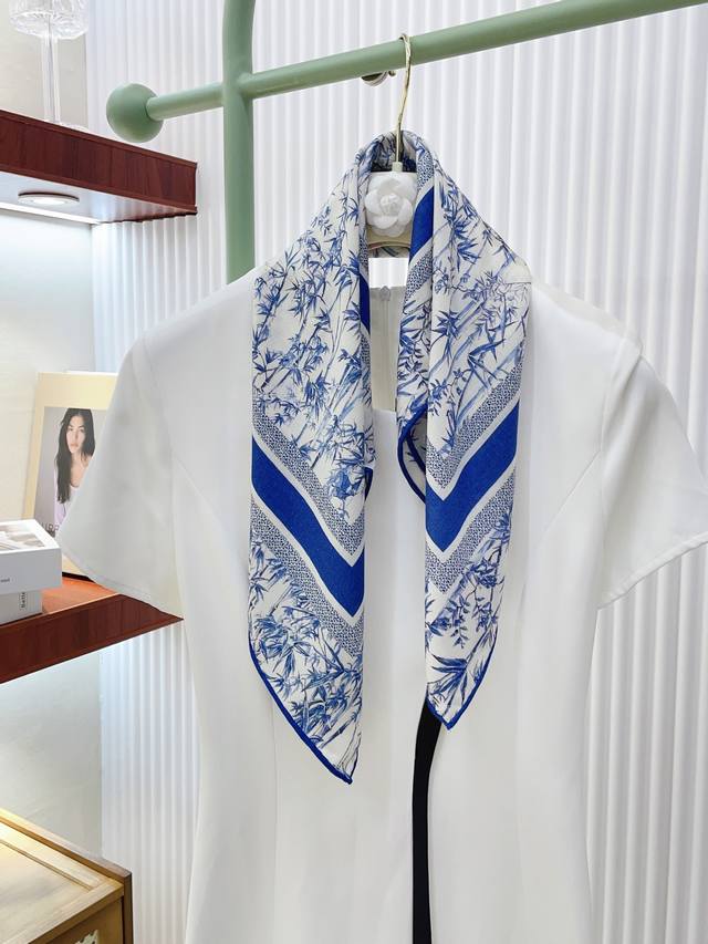 Silk wool style double-sided same color new product D family small square handke