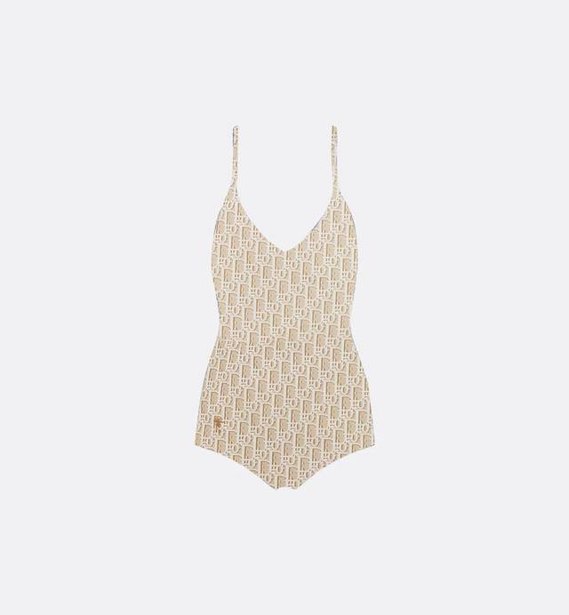Dior's new one-piece swimsuit is a fashionable and trendy swimsuit suitable for