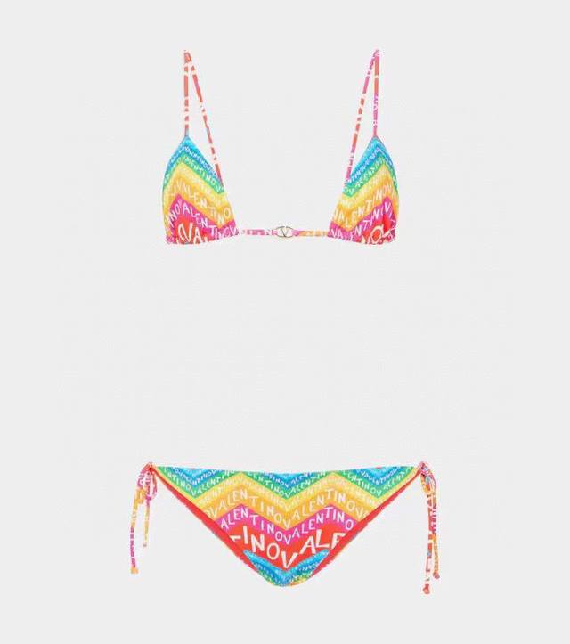Valentino's new swimsuit is suitable for a variety of scenarios