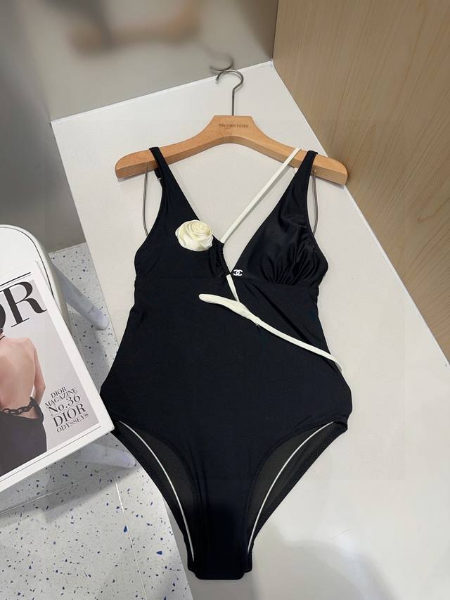 Chanel swimsuit, the real thing is so beautiful! It can't be photographed to sho