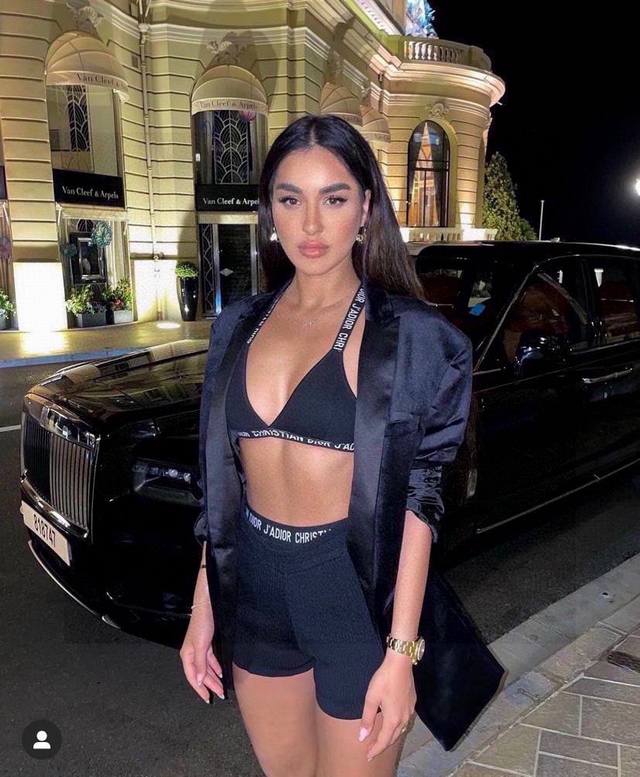 Dior two-piece swimsuit, the real thing is so beautiful! It can't be photographe