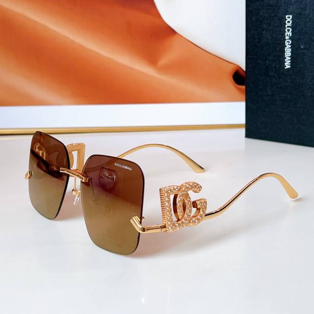 Dolce & Gabban* Model: Dg6661 Size: 59 ports 16-138