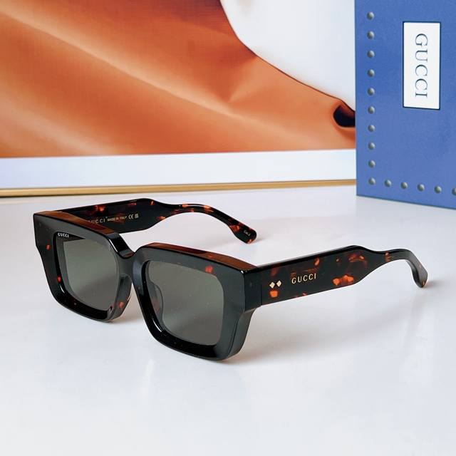 Gucc* Model: Gg1529S Size: 54 ports 18-145