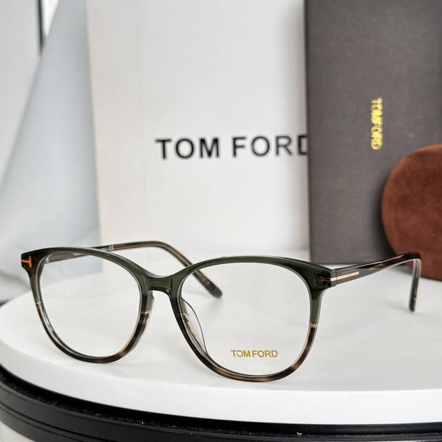 Tom For*Model: Tf6006Size: 53 ports 18-145