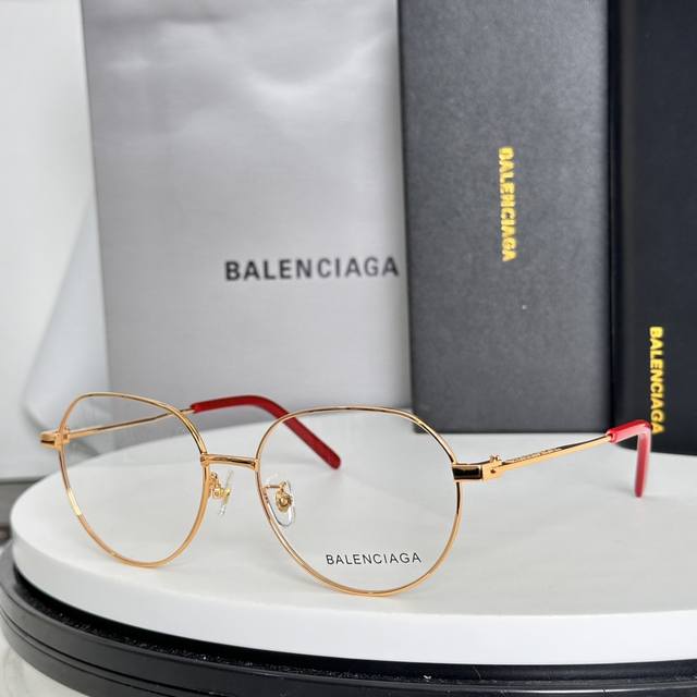 Balenciag Model: Bb0168O Size: 56 17-145