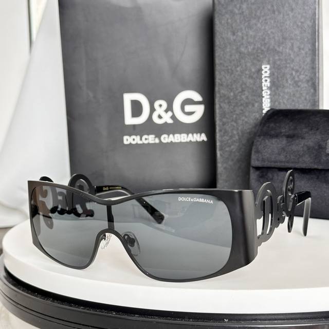 Details Dolce & Gabban*Model