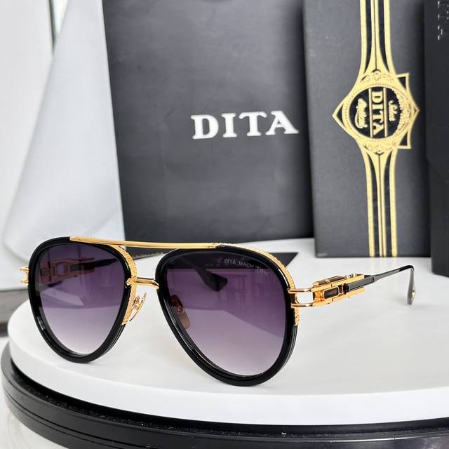 Ditamodel: Dts319 Size: 52 ports 20-145