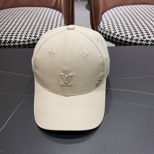 Lv Louis Vuitton 2025 new hat women's fashion versatile wide brim hard top baseb