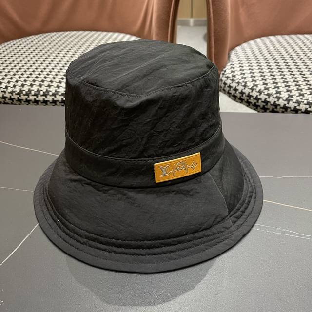 Lv Louis Vuitton fisherman hat female face small Korean version spring and summe