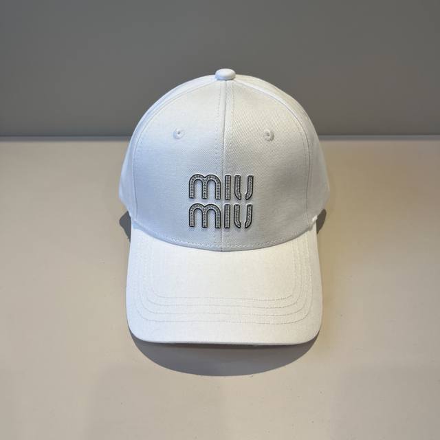 Miumiu original spring and summer new baseball cap, authentic mold customization