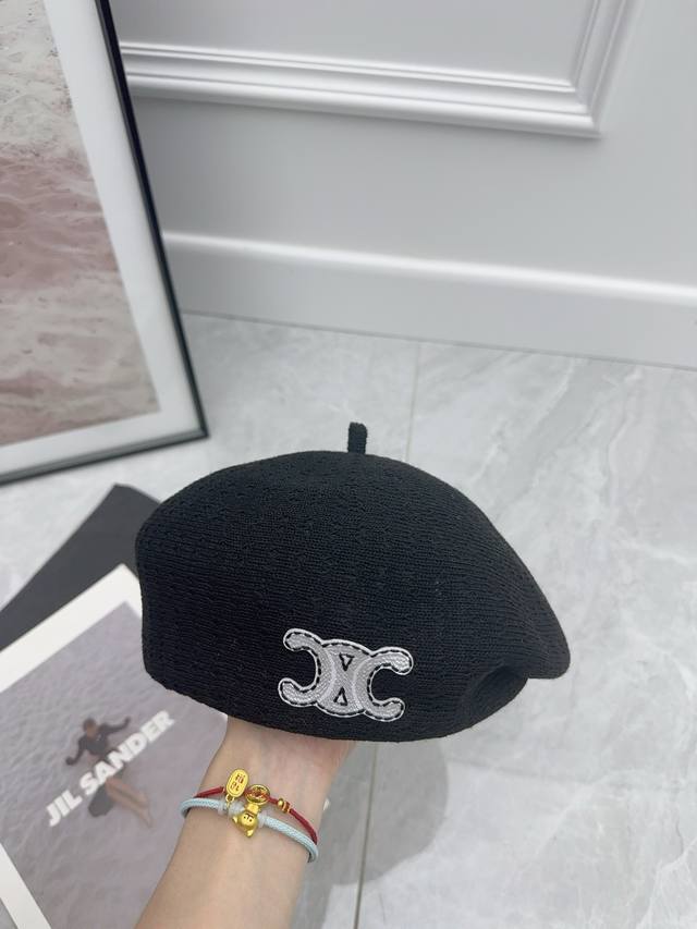 Running volume Celine Arc de Triomphe beret new arrival! Four seasons style, the