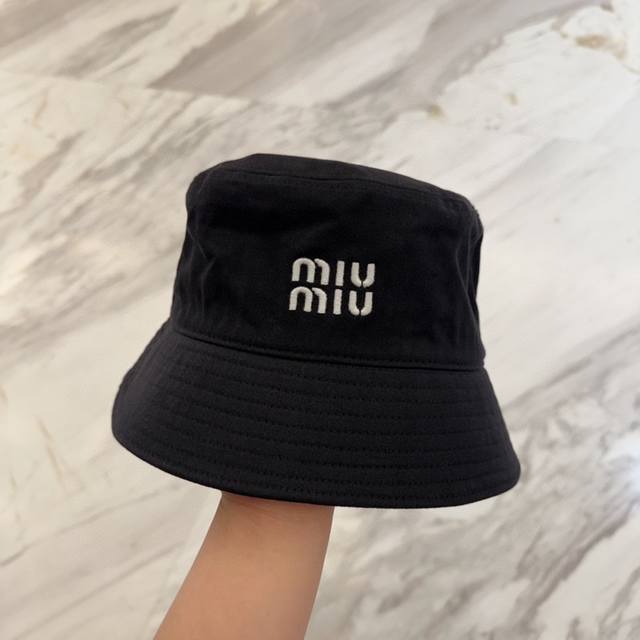 Miumiu exclusive development embroidery model bucket hat summer sun protection e
