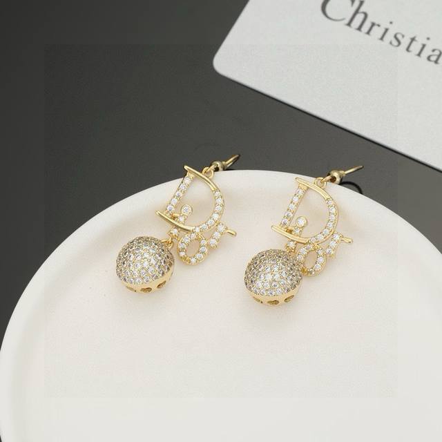 The latest Dior popular among all internet celebrities, the popular Dior series,