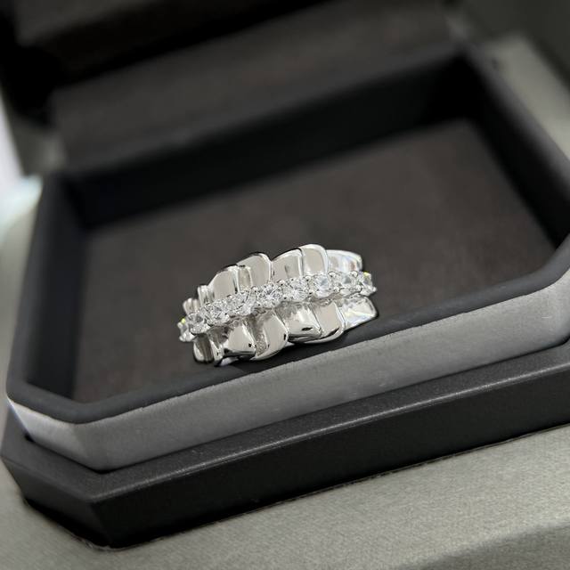 A4883 Big brand new pleated skirt single row diamond ring high-end custom S925 s