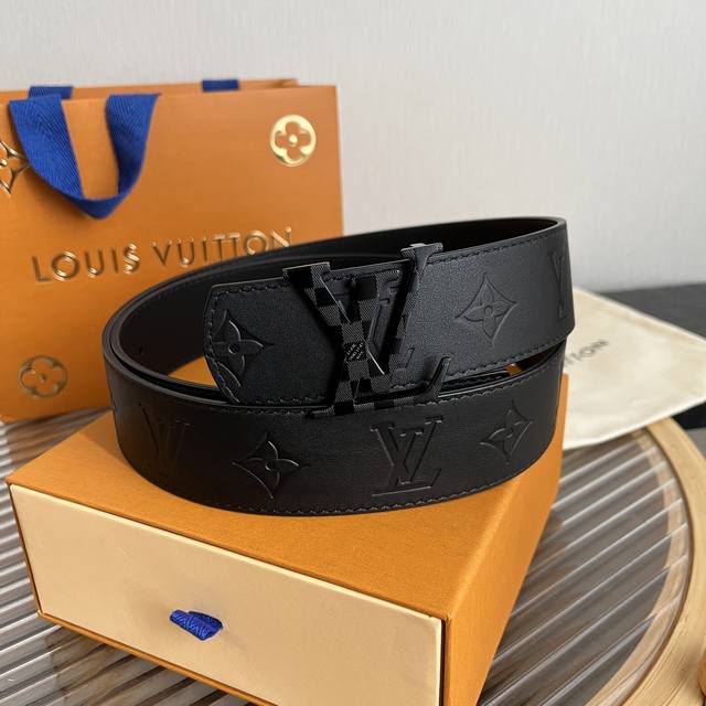 Loui* Vuitto* Newly Selected Belt Top Version Exquisite Craftsmanship Width 4cm