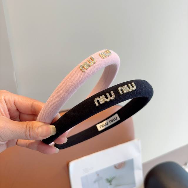with packaging Miumiu Miu Miu new high-grade textured sponge headband, metal let