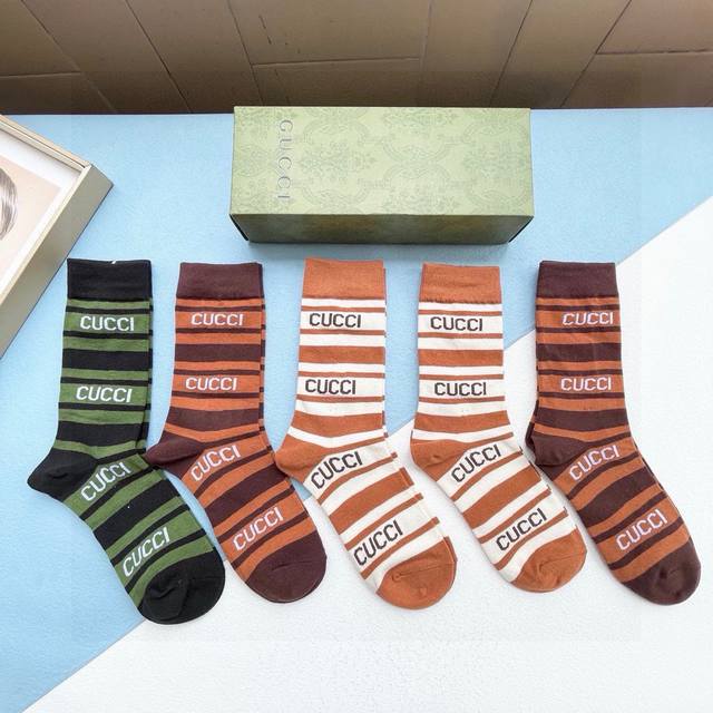comes with packaging, one box contains five pairs of Gucci Gucci's popular onlin