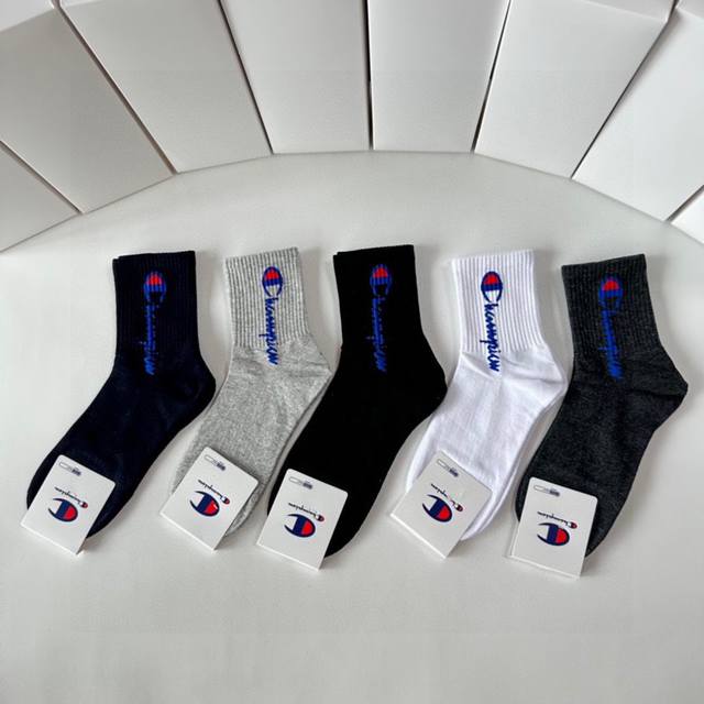 Special counter packaging Champion Champion new mid-length stacked socks! Five p