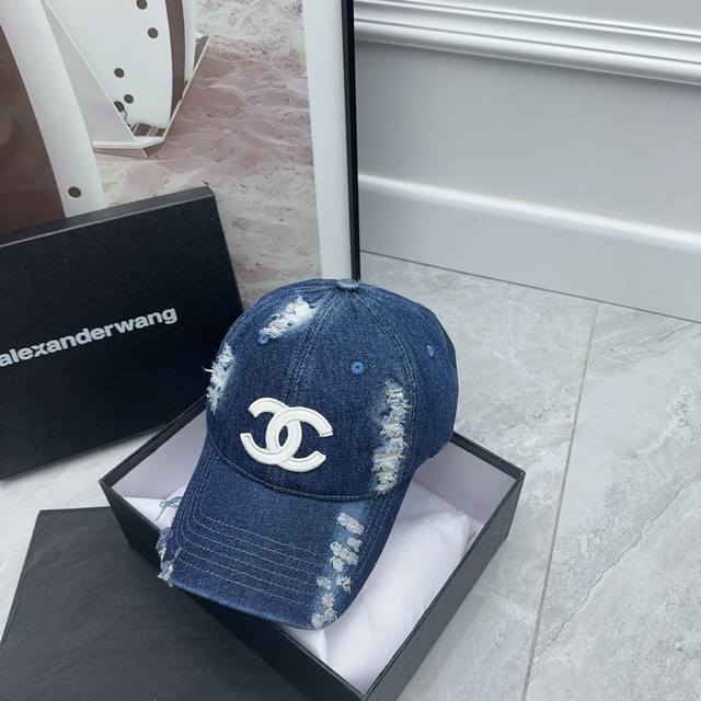 Running volume Chanel ~ New arrival! Denim craft baseball cap, versatile and sty