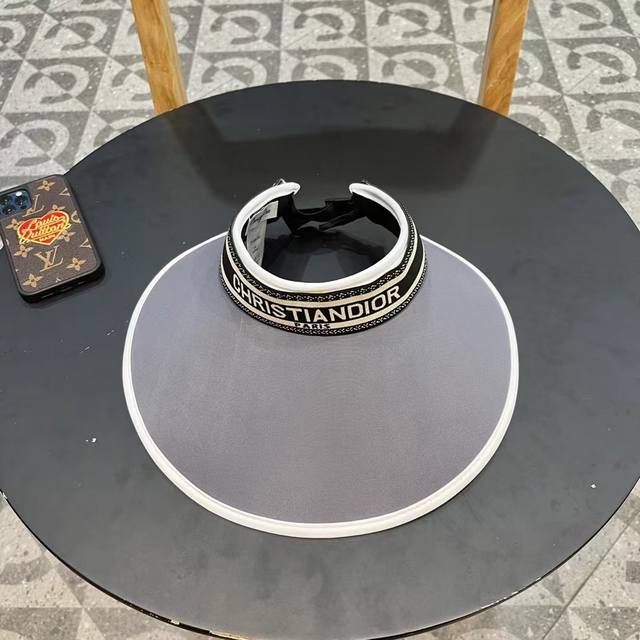 Dior Spring and Summer Ultra-fine Decorative Hollow Top Hat Ultra-hollow top ser