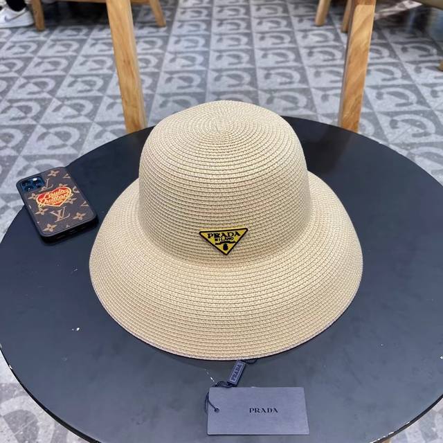 Prada straw hat, simple and versatile style, head circumference 57Cm