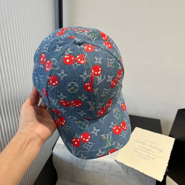 Lv new style cap, head circumference 57Cm