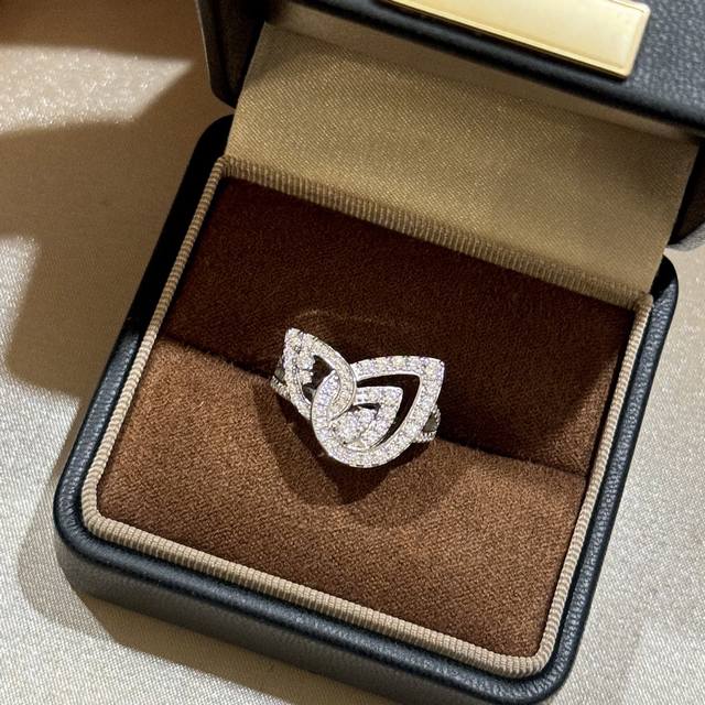 A4463 Parisian goddess with elegant temperament Double teardrop rings are in har