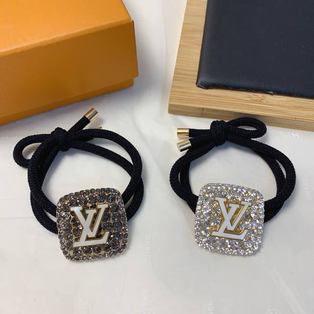 Lv Louis Vuitton Donkey brand rubber band Full diamond titanium steel Logo rubbe