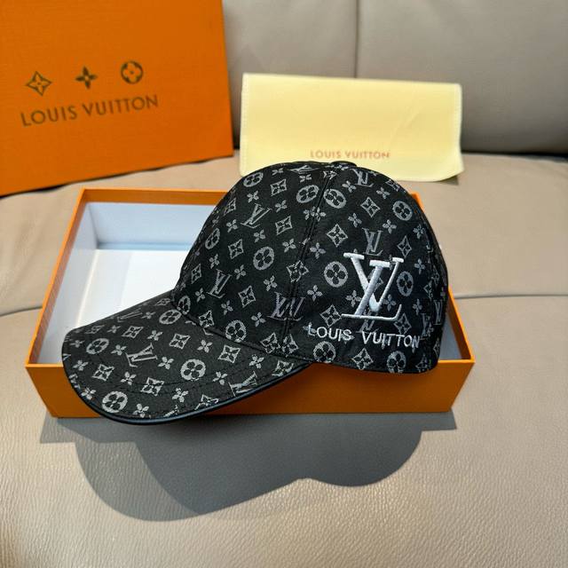 New model shipped with box bag, Lv Louis Vuitton new original baseball cap, old