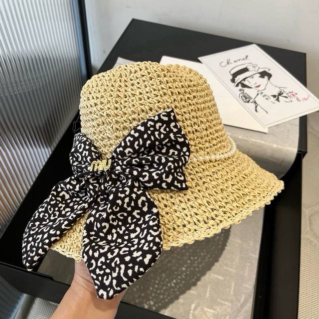 Miumiu new straw hat, beach sun hat, head circumference 57Cm, adjustable