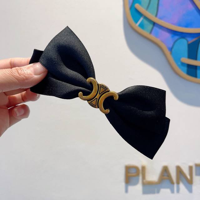 with packaging Celine Arc de Triomphe new hairpin, classic letter big bow spring