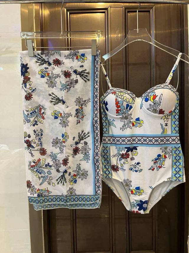 Chanel's new underwire one-piece swimsuit is suitable for a variety of scenarios
