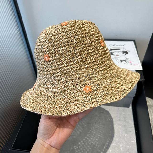 Gucci new straw hat, foldable