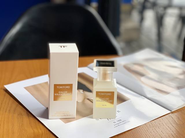 Counter quality New Tf Tom Ford Eau de Parfum Edt50Ml The top note is coconut, b