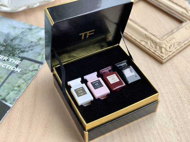 Counter quality unisex perfume!!! 7.5ml*4 gift box set! Tf's perfumes are always