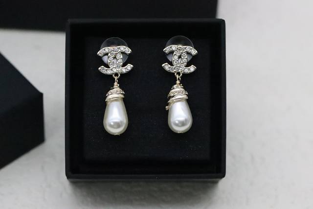 New Recommendation New Product Chanel Double C Pearl Tassel Earrings with Diamon