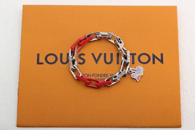 Hot-selling model recommendation Louis Vuitton Dragon splicing tempered bamboo b