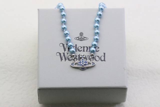 Hot-selling model recommendation Queen Mother Vivienne Grey Blue Diamond Saturn