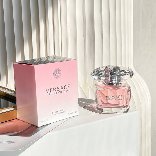 Counter quality Versace Crystal Pink Diamond Women's Fragrance 90ml Top notes: g