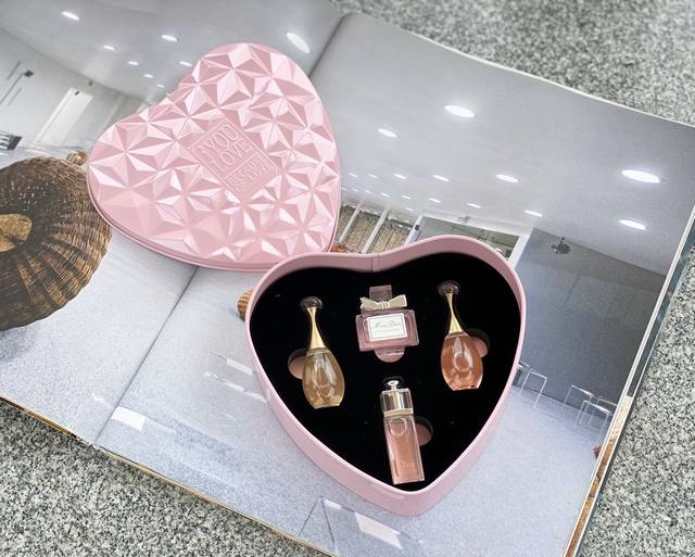 Counter quality Dior Dior limited edition love iron box perfume Q version sample