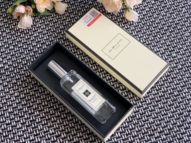 Counter quality Jo Malone English Pear! 30Ml Each bottle of perfume has its own