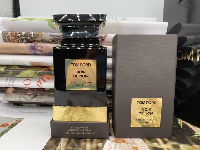 Counter quality Black of Black, a woody, mature, unisex perfume for men and wome