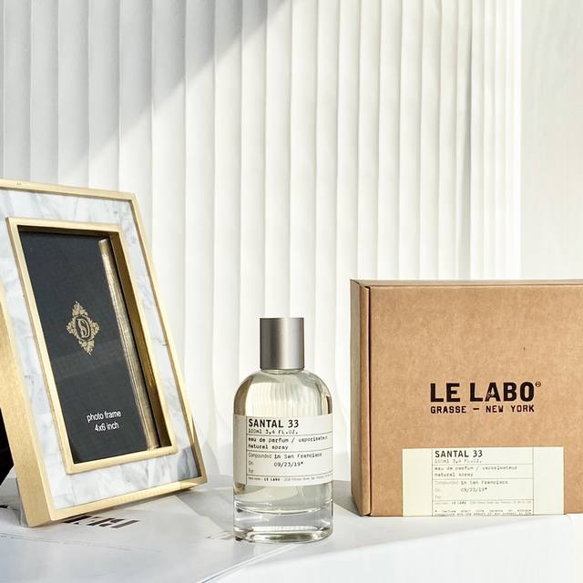 Counter quality Laboratory La Labo 33 has a very comfortable smell . A very low-