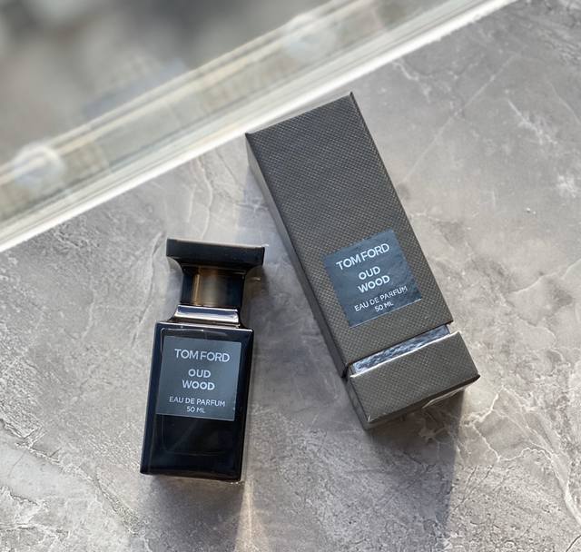 Original quality Tf ebony agarwood 50ml! Tom Ford is based on exquisite and bold