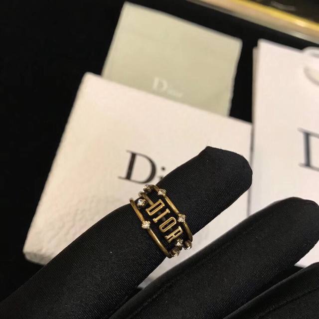 Another popular Dior ring is coming! It is also a ring that you will fall in lov